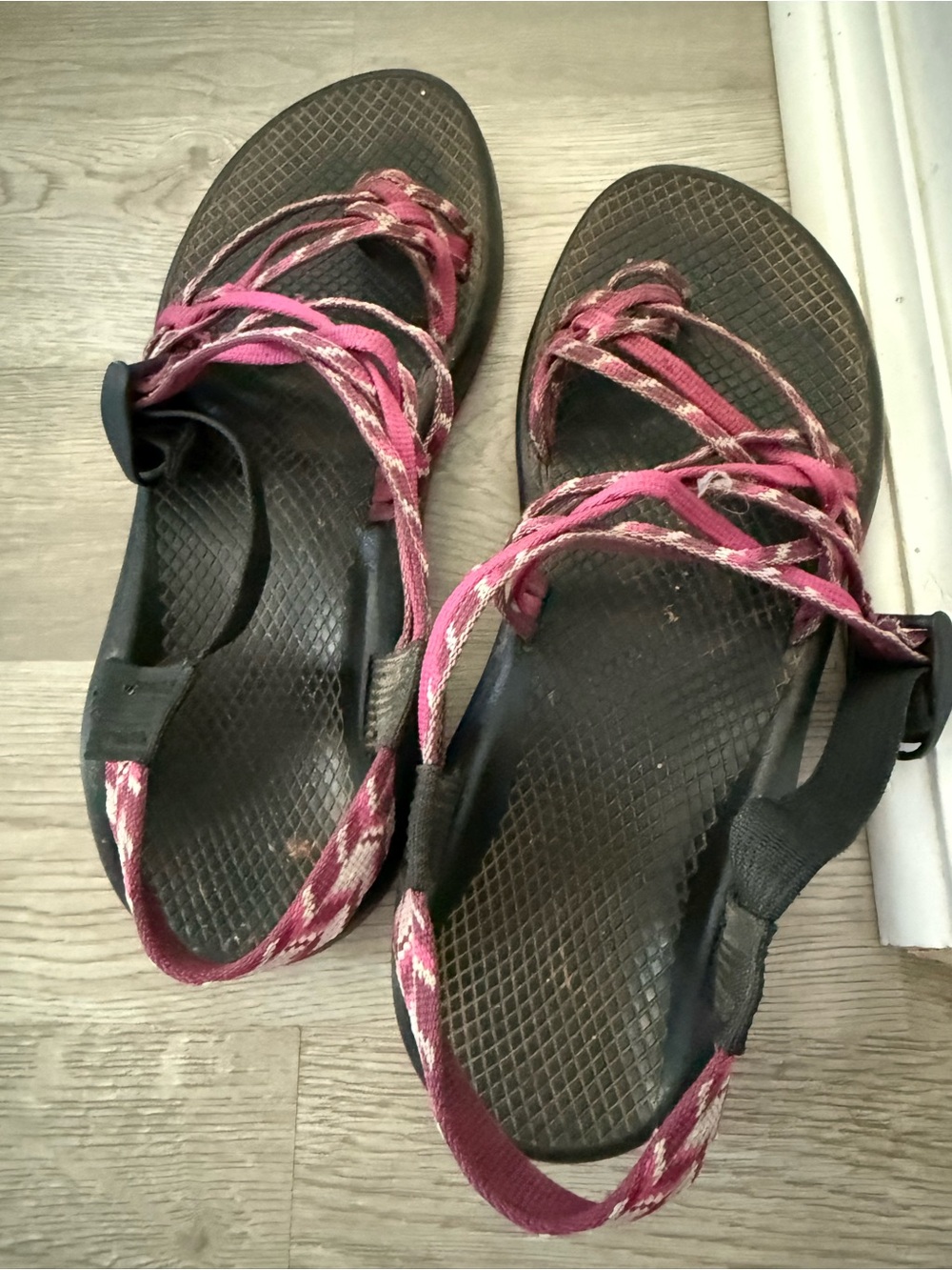 Chaco Women's Pink & Black Strappy Sport Sandals
